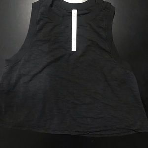Lululemon Lightest Cropped tank size 6